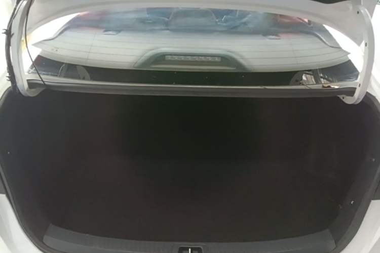 Used Toyota Levin 2023 Smart Electric Hybrid Dual-Engine 1.8L Leading Edition Trunk