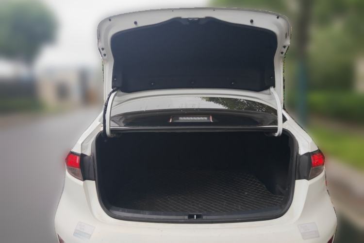 Used Toyota Levin 2023 Smart Electric Hybrid Dual-Engine 1.8L Leading Edition Trunk