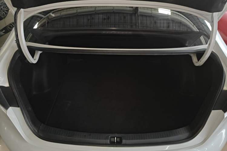 Used Toyota Levin 2023 Smart Electric Hybrid Dual-Engine 1.8L Sport Edition Trunk