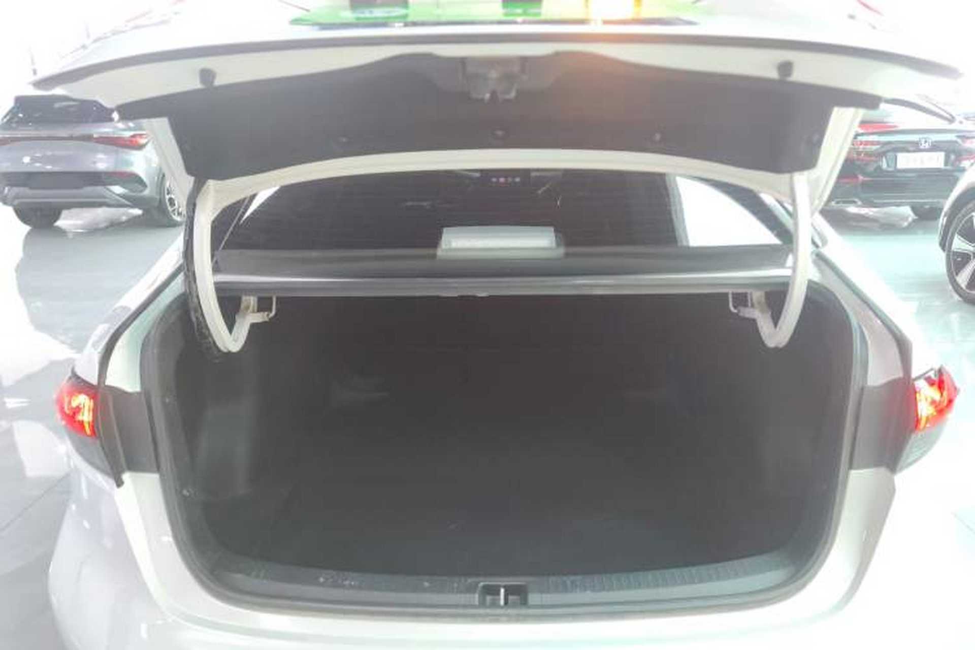 Used Toyota Levin 2023 2.0L Luxury Edition Trunk