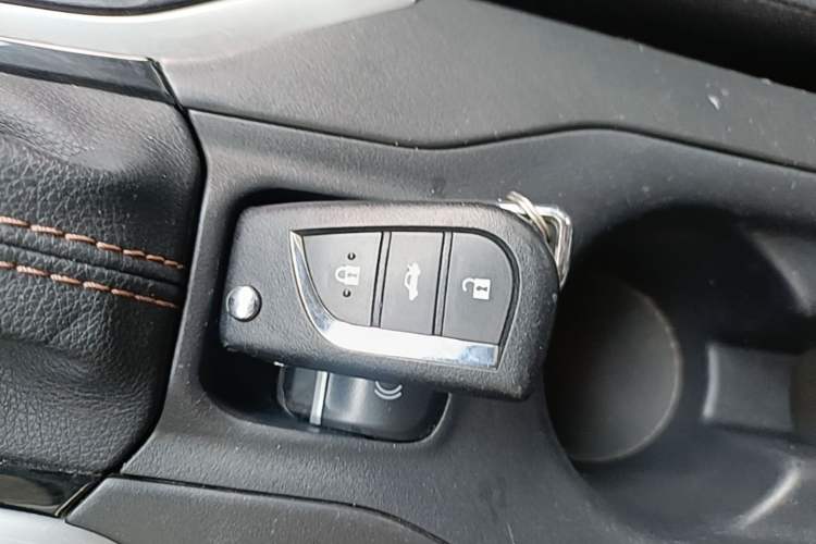 Used Toyota Levin 2023 TNGA 1.5L CVT Progressive Edition Vehicle Key