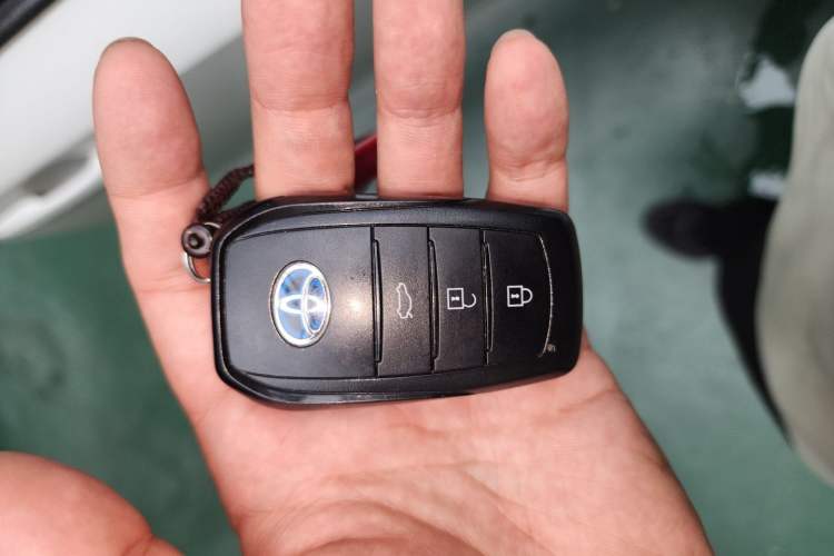 Used Toyota Levin 2023 Smart Electric Hybrid Dual-Engine 1.8L Sport Edition Vehicle Key