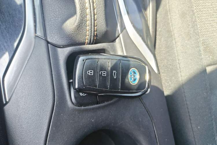 Used Toyota Levin 2023 Smart Electric Hybrid Dual-Engine 1.8L Leading Edition Vehicle Key