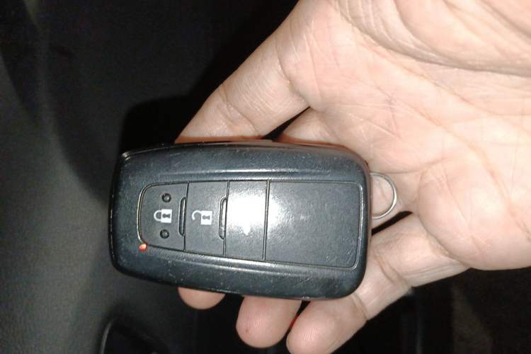 Used Toyota Levin 2023 Smart Electric Hybrid Dual-Engine 1.8L Sport Edition Vehicle Key