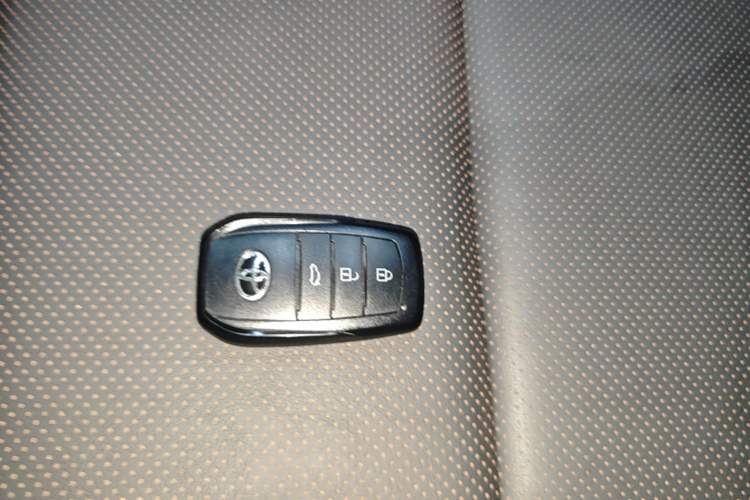 Used Toyota Levin 2023 Revised Version 2.0L Luxury Edition Vehicle Key
