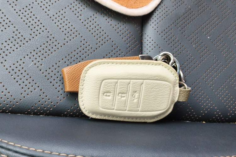 Used Toyota Levin 2023 Smart Electric Hybrid Dual-Engine 1.8L Sport Edition Vehicle Key