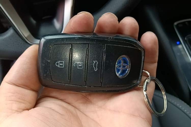 Used Toyota Levin 2023 Smart Electric Hybrid Dual-Engine 1.8L Leading Edition Vehicle Key