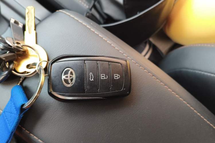 Used Toyota Levin 2023 Revised Version 2.0L Luxury Edition Vehicle Key