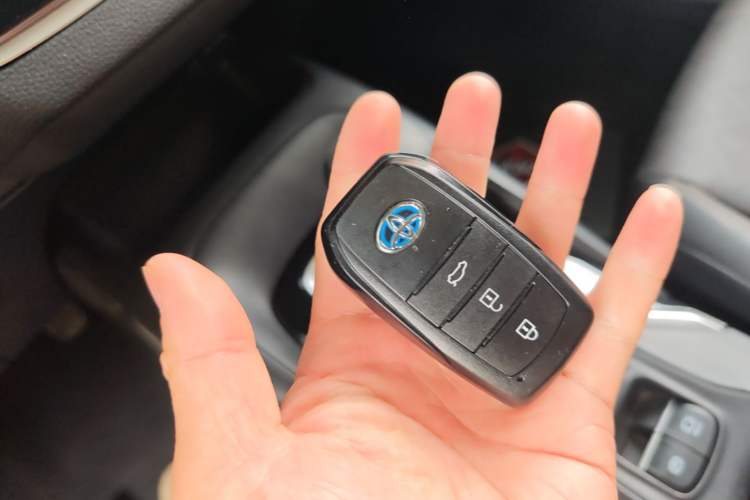Used Toyota Levin 2023 Smart Electric Hybrid Dual-Engine 1.8L Sport Edition Vehicle Key