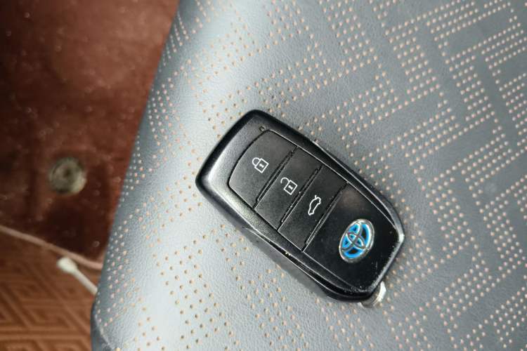 Used Toyota Levin 2023 Smart Electric Hybrid Dual-Engine 1.8L Sport Edition Vehicle Key