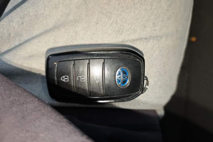 Used Toyota Levin 2023 Smart Electric Hybrid Dual-Engine 1.8L Leading Edition Vehicle Key