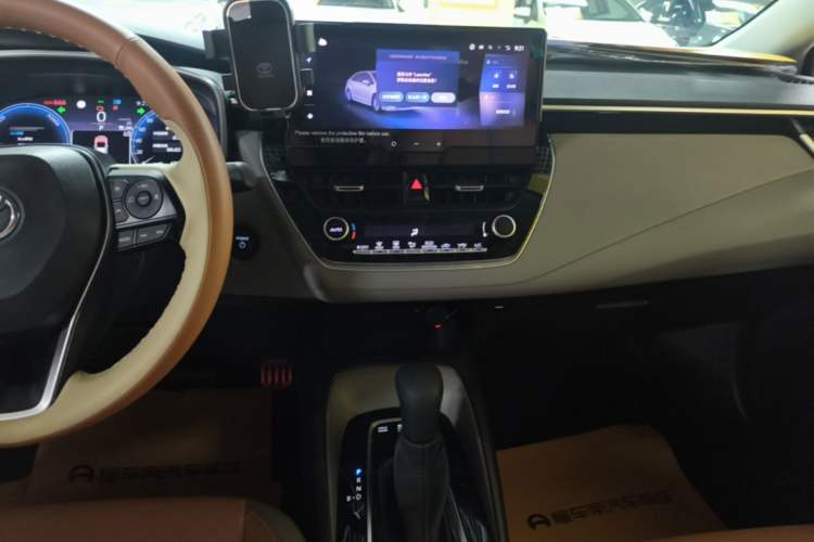 Used Toyota Levin 2024 Smart Electric Hybrid Dual-Motor 1.8L Sport Edition Audio And AC Panel