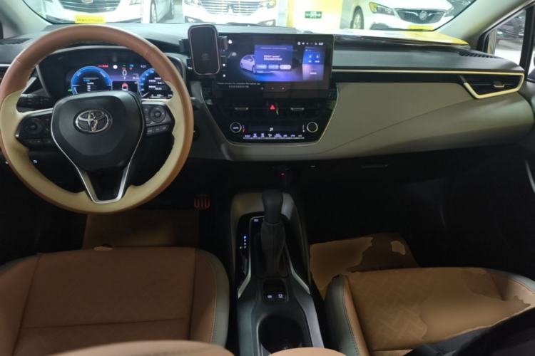 Used Toyota Levin 2024 Smart Electric Hybrid Dual-Motor 1.8L Sport Edition Center Console