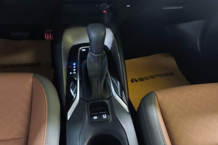 Used Toyota Levin 2024 Smart Electric Hybrid Dual-Motor 1.8L Sport Edition Gear Lever