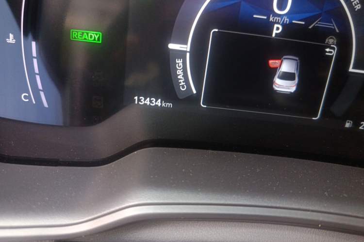 Used Toyota Levin 2024 Smart Electric Hybrid Dual-Engine 1.8L Leading Edition Odometer Close Up