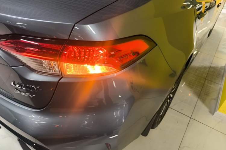 Used Toyota Levin 2024 Smart Electric Hybrid Dual-Motor 1.8L Sport Edition Right Rear Taillight