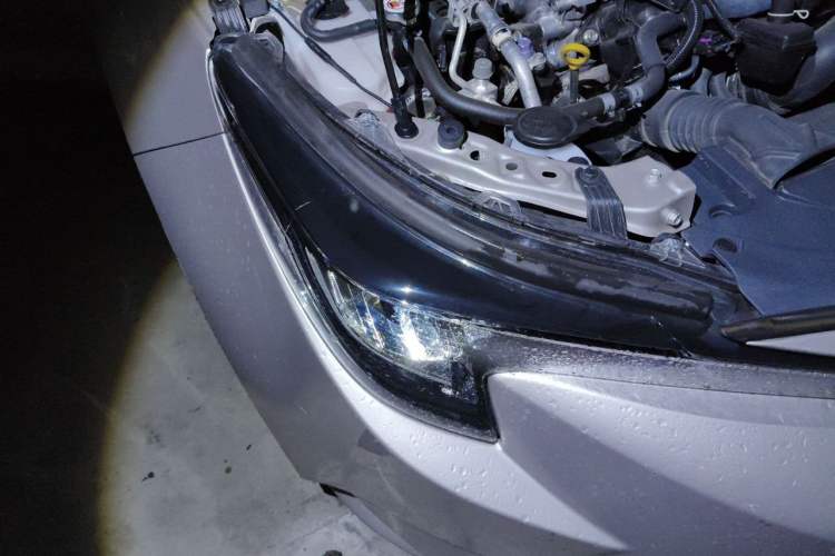 Used Toyota Levin 2024 Smart Electric Hybrid Dual-Engine 1.8L Leading Edition Right Front Headlight