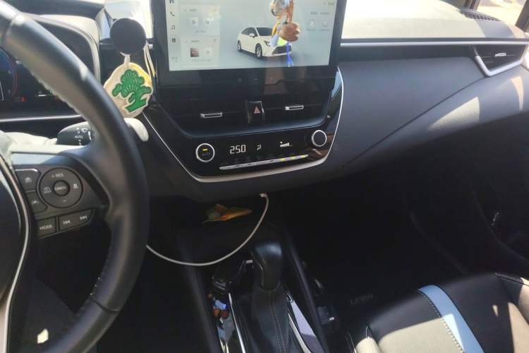 Used Toyota Levin 2024 Smart Electric Hybrid Dual-Engine 1.8L Luxury Edition Audio And AC Panel