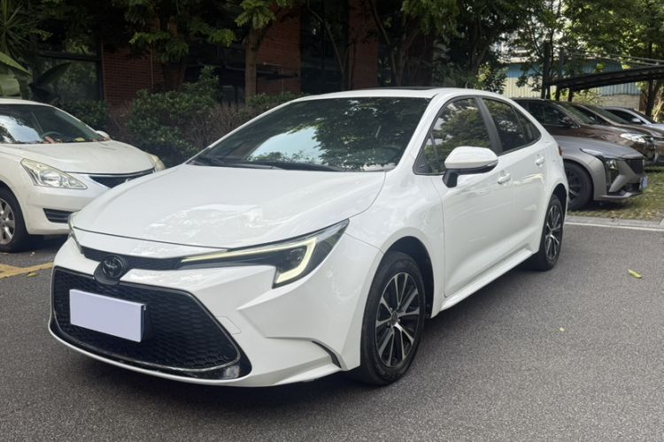 Ojetý Toyota Levin 2024 185T CVT Luxury Edition Guazi used car, China used car export, Used car for sale, Used  cars, Cheapest cars for sale