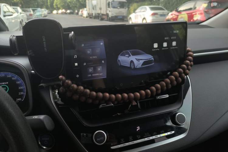 Used Toyota Levin 2024 Smart Electric Hybrid Dual-Engine 1.8L Luxury Edition Audio And AC Panel