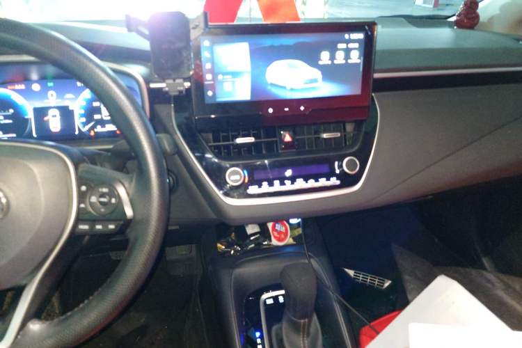 Used Toyota Levin 2024 Smart Electric Hybrid Dual-Engine 1.8L Luxury Edition Audio And AC Panel