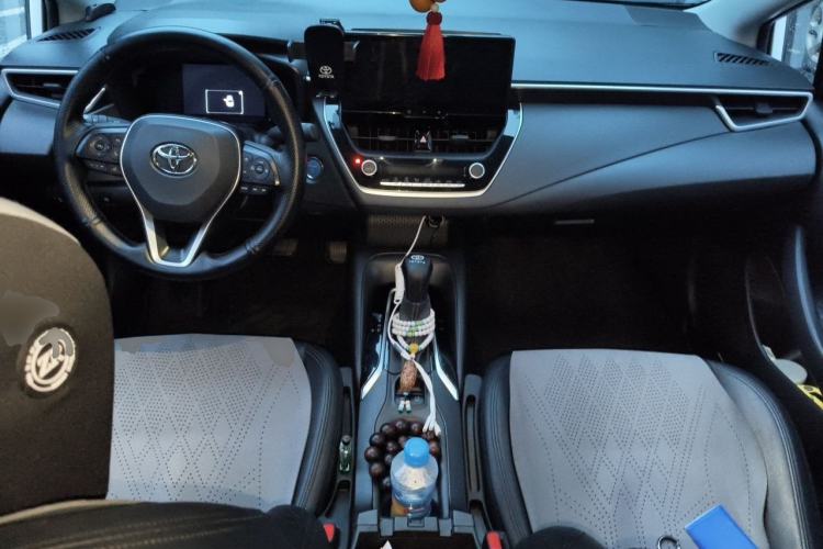 Used Toyota Levin 2024 Smart Electric Hybrid Dual-Engine 1.8L Leading Edition Center Console