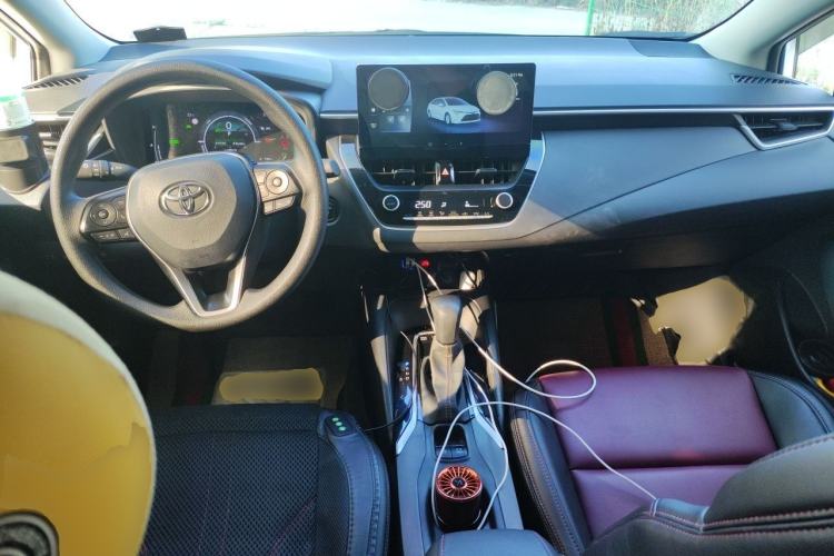 Used Toyota Levin 2024 Smart Electric Hybrid Dual-Engine 1.8L Leading Edition Center Console