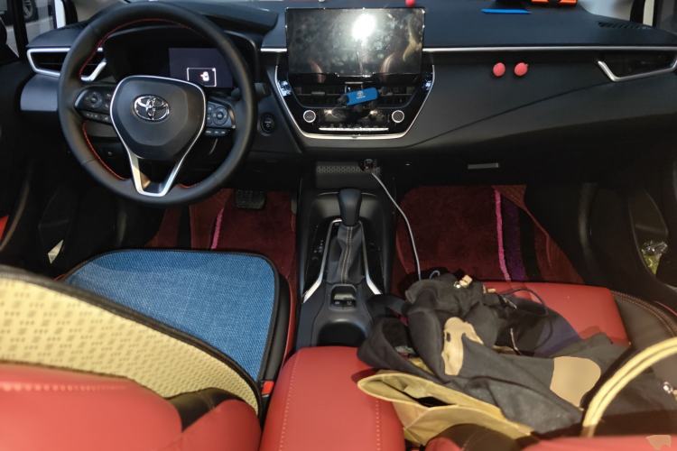 Used Toyota Levin 2024 Smart Electric Hybrid Dual-Engine 1.8L Leading Edition Center Console