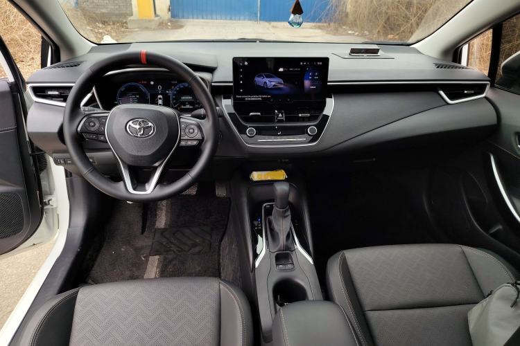 Used Toyota Levin 2024 Smart Electric Hybrid Dual-Engine 1.8L Luxury Edition Center Console