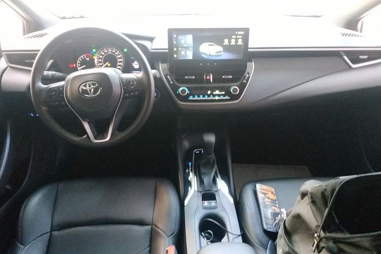 Used Toyota Levin 2024 185T CVT Luxury Edition Center Console