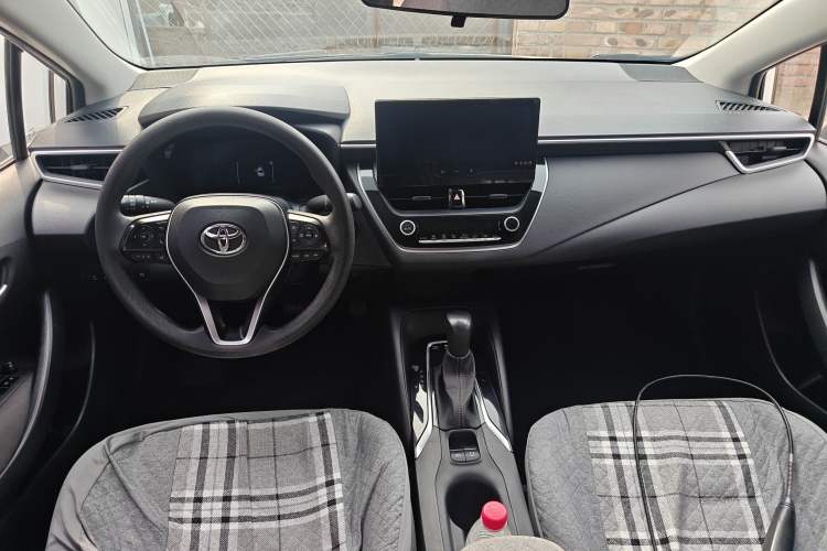 Used Toyota Levin 2024 Smart Electric Hybrid Dual-Engine 1.8L Leading Edition Center Console