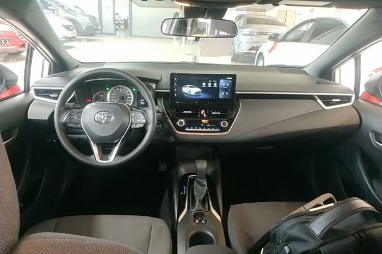 Used Toyota Levin 2024 185T CVT Luxury Edition Center Console