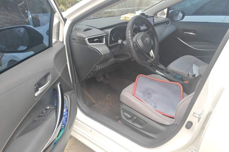 Used Toyota Levin 2024 Smart Electric Hybrid Dual-Motor 1.8L Sport Edition Driver Seat