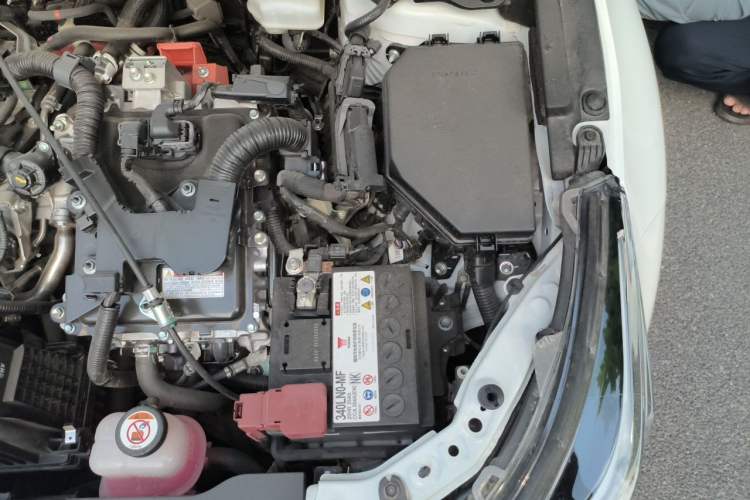 Used Toyota Levin 2024 Smart Electric Hybrid Dual-Engine 1.8L Luxury Edition Engine Bay Left