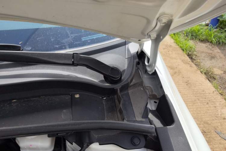 Used Toyota Levin 2024 Smart Electric Hybrid Dual-Engine 1.8L Luxury Edition Engine Bay Left