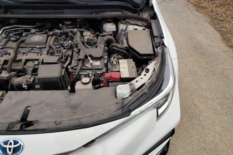 Used Toyota Levin 2024 Smart Electric Hybrid Dual-Engine 1.8L Luxury Edition Engine Bay Left