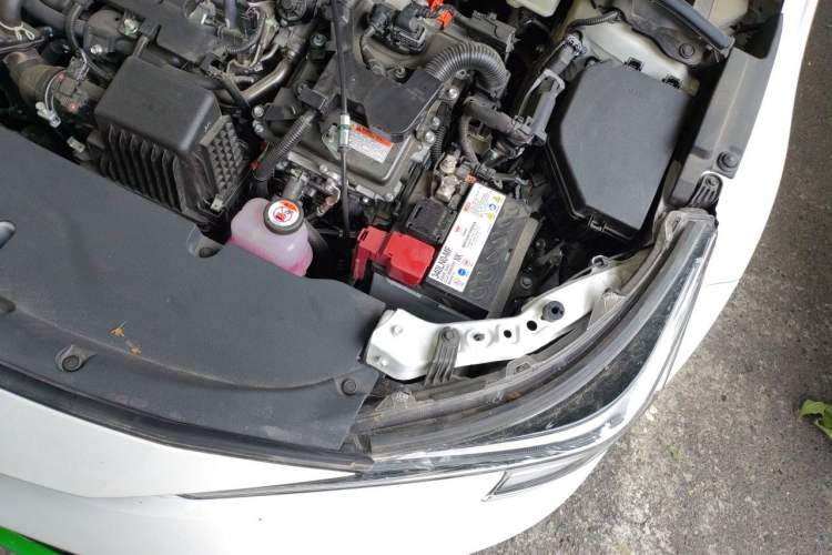 Used Toyota Levin 2024 Smart Electric Hybrid Dual-Engine 1.8L Luxury Edition Engine Bay Left