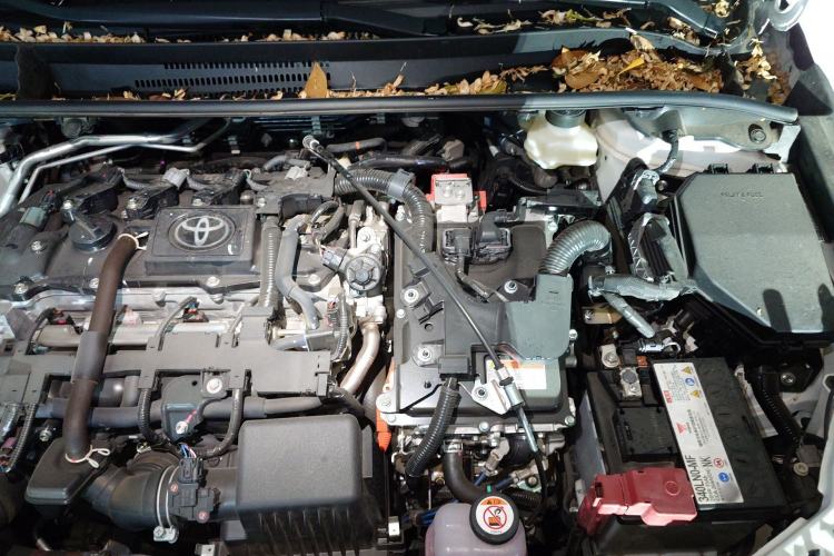 Used Toyota Levin 2024 Smart Electric Hybrid Dual-Engine 1.8L Luxury Edition Engine Bay Left