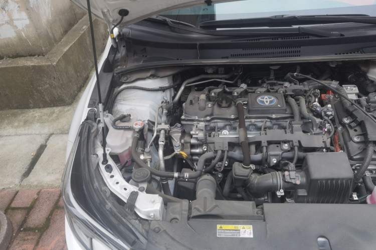 Used Toyota Levin 2024 Smart Electric Hybrid Dual-Engine 1.8L Luxury Edition Engine Bay Right