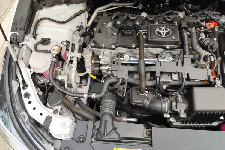 Used Toyota Levin 2024 Smart Electric Hybrid Dual-Engine 1.8L Luxury Edition Engine Bay Right