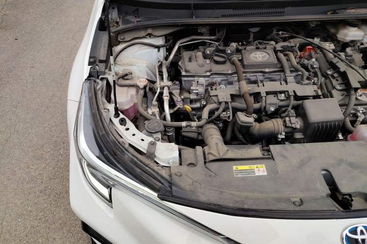 Used Toyota Levin 2024 Smart Electric Hybrid Dual-Engine 1.8L Luxury Edition Engine Bay Right