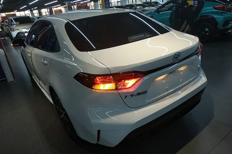 Used Toyota Levin 2024 Smart Electric Hybrid Dual-Engine 1.8L Luxury Edition Exterior 2