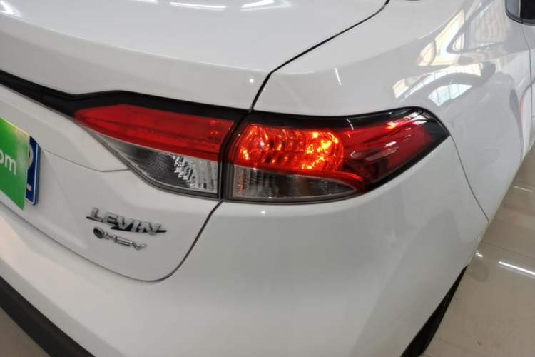 Used Toyota Levin 2024 Smart Electric Hybrid Dual-Engine 1.8L Leading Edition Exterior 3