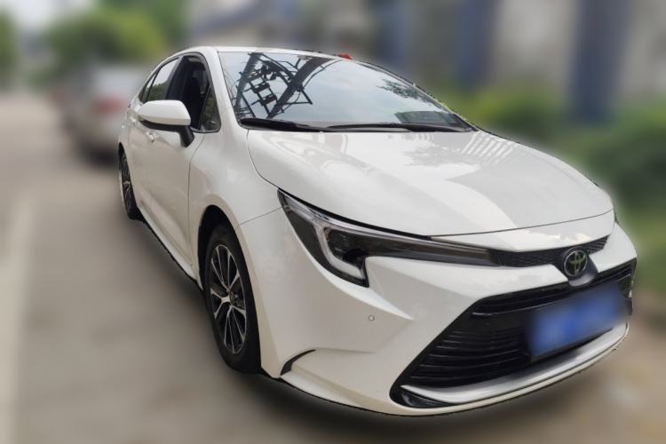 Used Toyota Levin 2024 Smart Electric Hybrid Dual-Engine 1.8L Luxury Edition Front Right 45 Deg