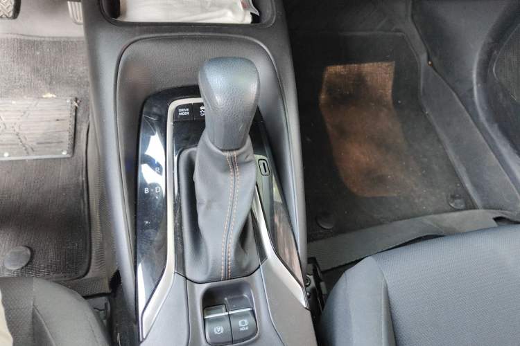 Used Toyota Levin 2024 Smart Electric Hybrid Dual-Engine 1.8L Leading Edition Gear Lever