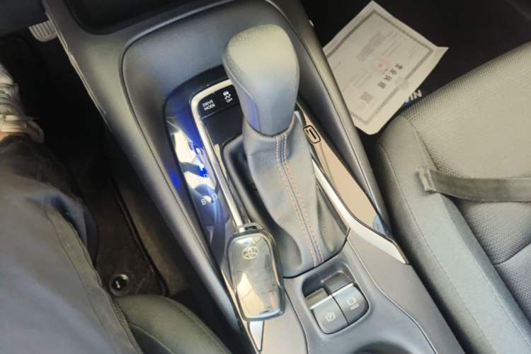 Used Toyota Levin 2024 Smart Electric Hybrid Dual-Engine 1.8L Luxury Edition Gear Lever