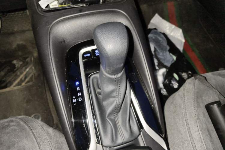 Used Toyota Levin 2024 185T CVT Luxury Edition Gear Lever