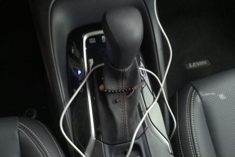 Used Toyota Levin 2024 Smart Electric Hybrid Dual-Engine 1.8L Luxury Edition Gear Lever