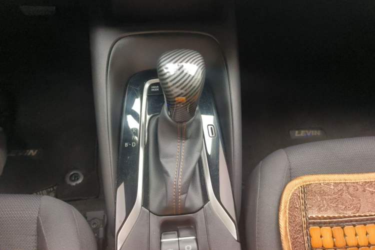 Used Toyota Levin 2024 Smart Electric Hybrid Dual-Engine 1.8L Leading Edition Gear Lever