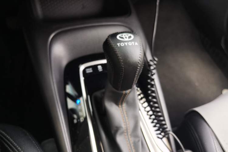 Used Toyota Levin 2024 Smart Electric Hybrid Dual-Engine 1.8L Leading Edition Gear Lever